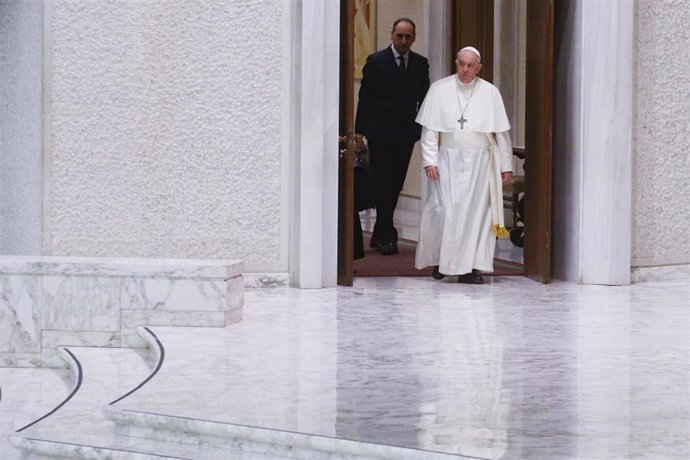 El Papa a su llegada a una de las Audiencias Generales de los miércoles