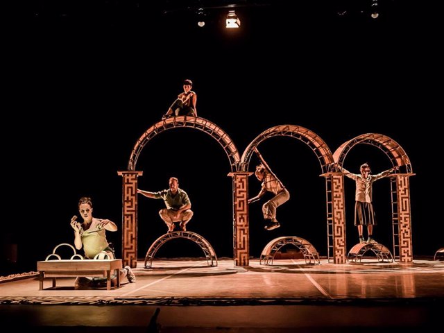 Esencial, de Vaivén Circo, podrá verse en el Teatro Cánovas de Málaga en Navidad