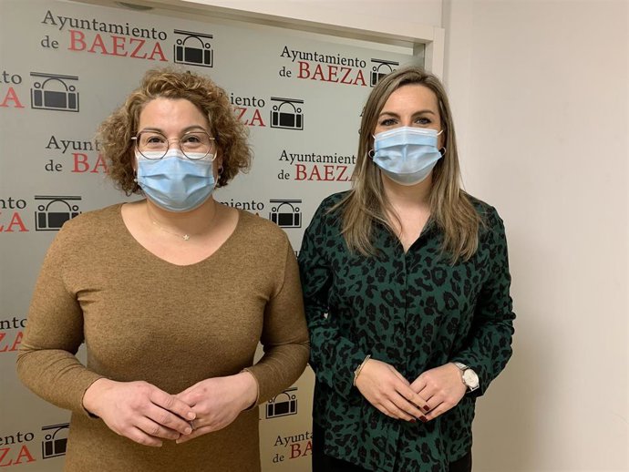 Ana Rodríguez y Lola Marín.