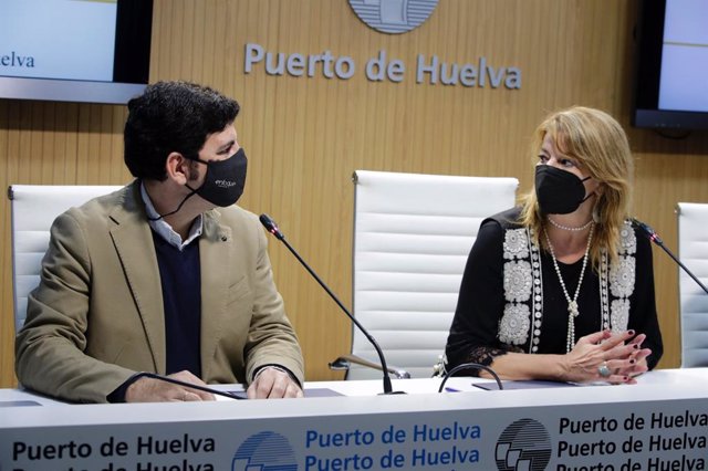 Acuerdo entre la Academia Andaluza de Gastronomía y Turismo y el Puerto de Huelva.