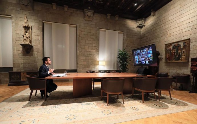 El presidente de la Generalitat, Pere Aragons, participando telemáticamente en la Conferencia de Presidentes autonómicos.
