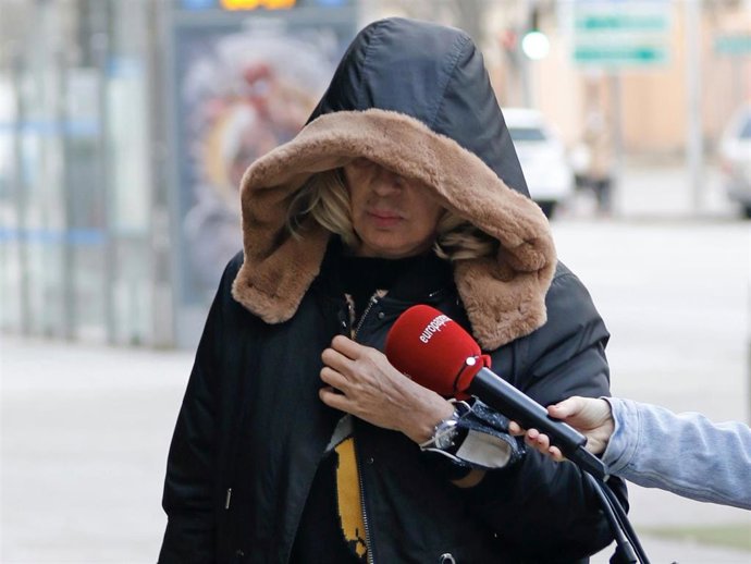 Archivo - Bárbara Rey entra en la peluquería, a 20 de diciembre de 2021, en Madrid, España.    CALLE;PELUQUERÍA;    José Ramón Guisado / Europa Press    20/12/2021