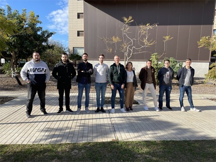 Equipo de investigación de la Universidad de Almería en el programa informático que detecta alteraciones en la calidad del aire de los puertos