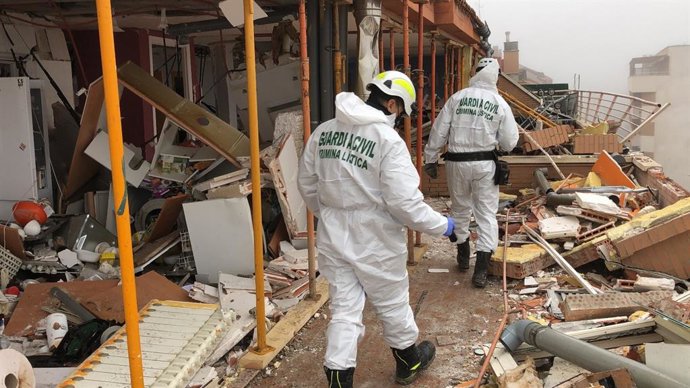 La Guardia Civil continúa con la investigación para esclarecer las causas que provocaron la explosión en Lardero