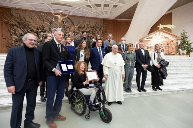 Pope Francis with the International Fair Play Menarini ambassadors  Vatican Media