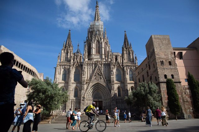 Archivo - Arxivo - La Catedral Basílica Metropolitana de Barcelona, a 5 d'agost de 2021, a Barcelona, Catalunya (Espanya)