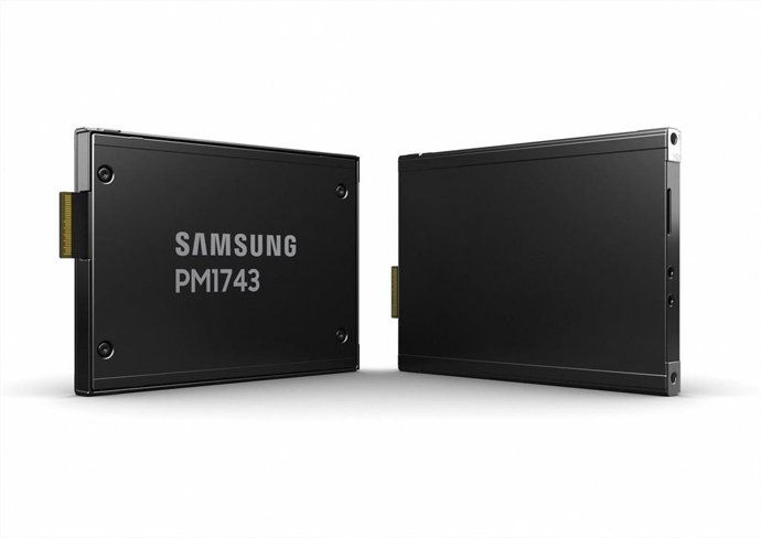Memoria SSD de Samsung PM1743.