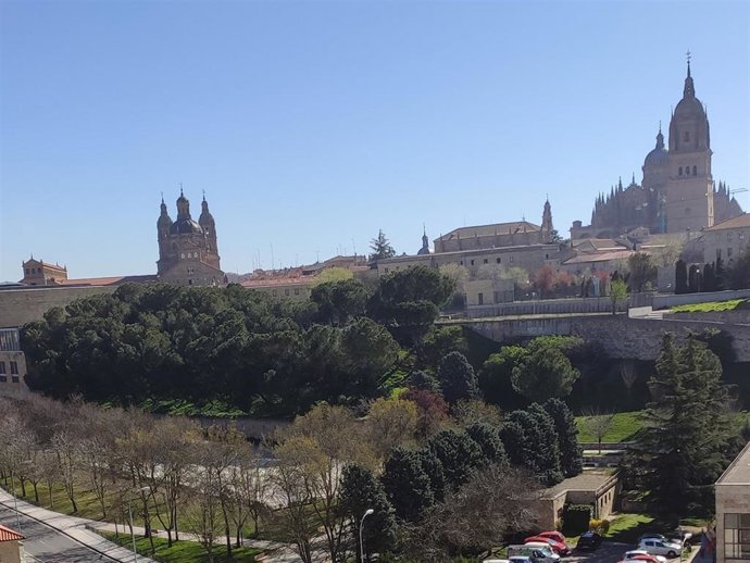 Vistas desde el nuevo parque del Cerro de San Vicente de Salamanca.