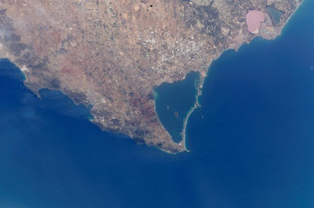 Archivo - Vista aérea del Mar Menor, en Murcia.