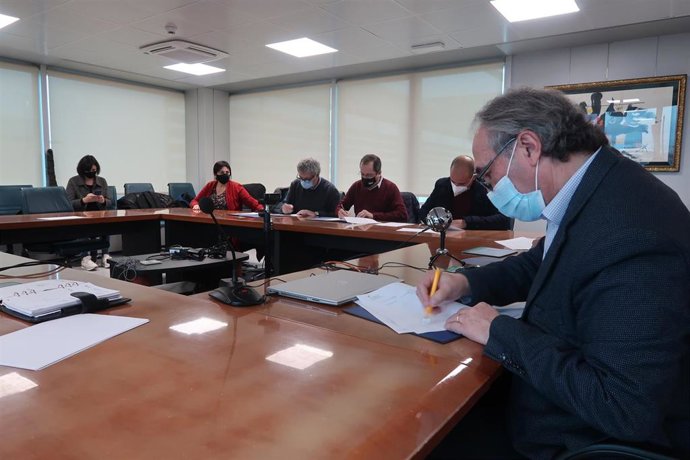 Firma del acuerdo sobre la jubilación de docentes de la concertada.