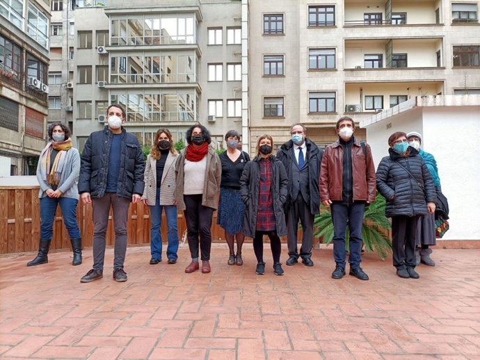 Entidades de derechos humanos presentan un manifiesto con el que exigen a la Generaltat mantener la norma que limita las contenciones mecánicas a presos, el 23 de diciembre de 2021.