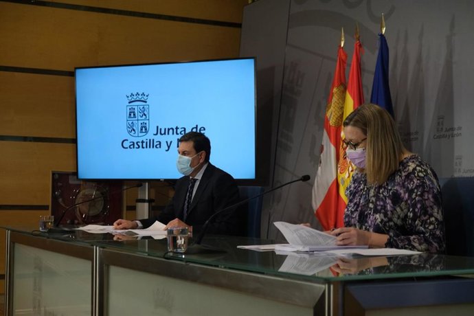 La consejera de Familia e Igualdad de Oportunidades, Isabel Blanco, tras el Consejo de Gobierno.