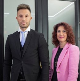 D. JAVIER GOLDARACENA Y DÑA. MARISA MARTÍNEZ, Socios Directores