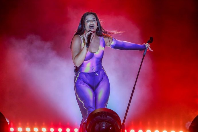 Archivo - La cantante Nathy Peluso ofrece un concierto como parte del festival Noches del Botánico, a 10 de junio de 2021, en Madrid (España). Peluso se encuentra en plena presentación de su último trabajo 'Calambre'. 