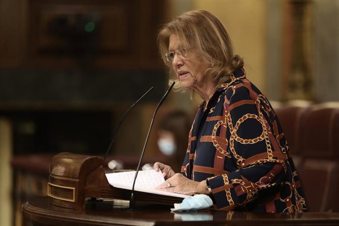 La vicesecretaria de Sectorial del PP, Elvira Rodríguez, interviene en una sesión plenaria celebrada en el Congreso de los Diputados, a 15 de diciembre de 2021, en Madrid, (España). 