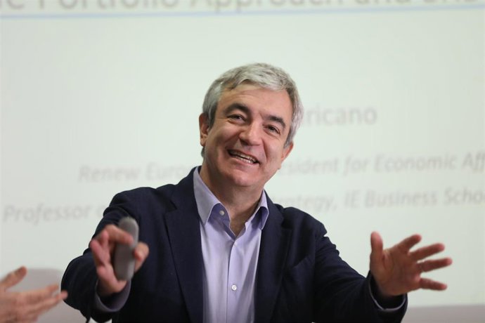 Archivo - El eurodiputado de Ciudadanos, Luis Garicano