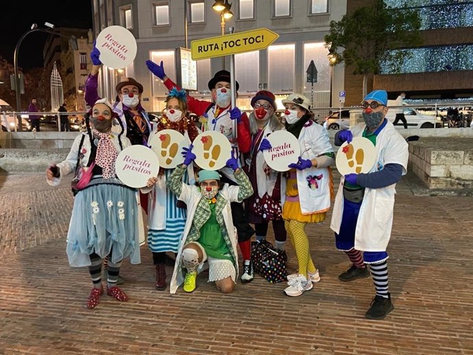 Payasospital informa en las calles sobre su campaña 'Ruta Toc Toc'