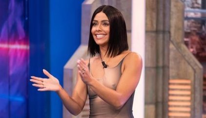 Cristina Pedroche calienta motores para las Campanadas con cambio de look en 'El Hormiguero'