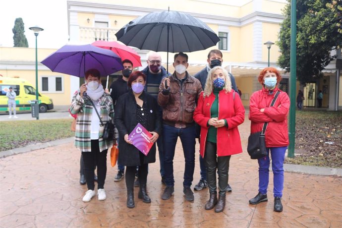 El portavoz de Unidas Podemos por Andalucía (UPporA) y coordinador andaluz de IU, Toni Valero, en rueda de prensa en Málaga