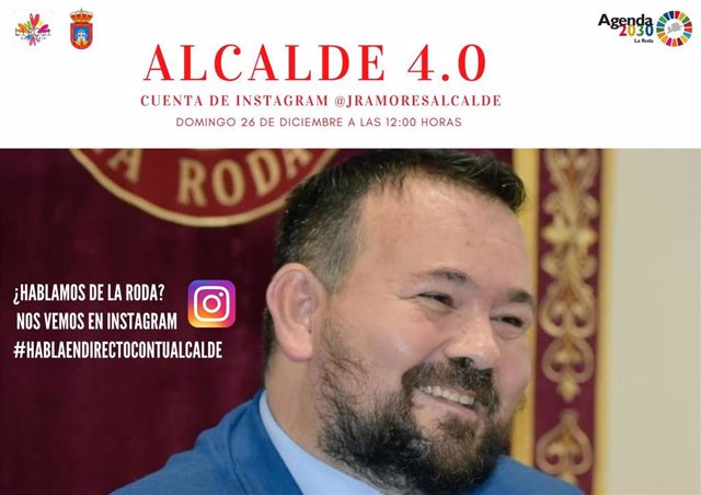 El alcalde de la Roda, Juan Ramón Amores, hace un directo en Instagram