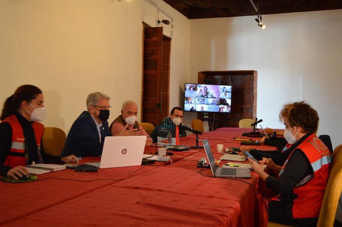 El conseller canari de Seguretat i Emergncies del Govern de Canries, Julio Pérez, participant en la reunió del Comit Director del Pevolca