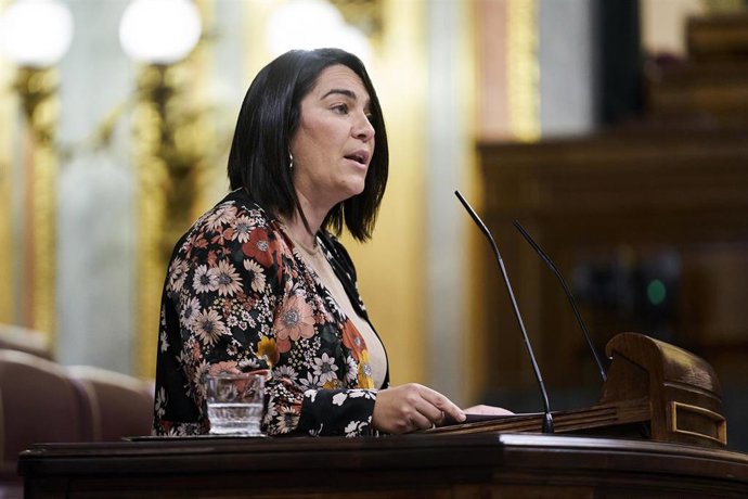 La diputada de Ciudadanos, María Carmen Martínez Granados, interviene en una sesión plenaria en el Congreso de los Diputados, a 21 de diciembre de 2021, en Madrid 