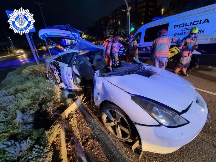 Una salida de vía de un turismo en la Ronda Norte provoca dos heridos, uno de ellos grave