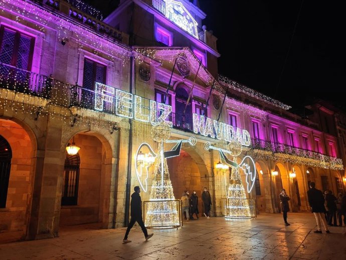 Ayuntamiento de Oviedo en Navidad.