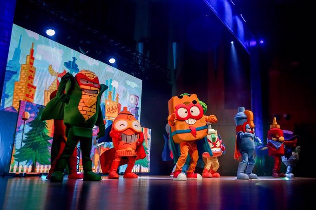Los personajes de SuperThings en el estreno mundial del espectáculo infantil SuperThings Live! en el Palacio Municipal IFEMA, a 26 de diciembre de 2021, en Madrid, (España). Con este espectáculo  los SuperThings se suben por primera vez a un escenario par
