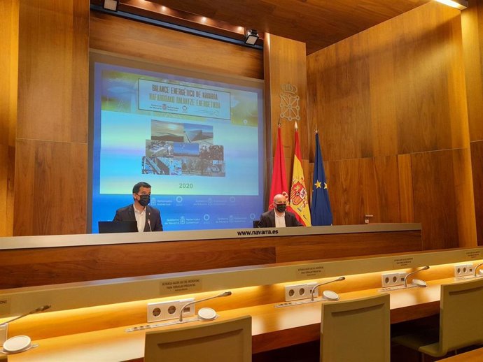 El consejero Irujo, durante la rueda de prensa