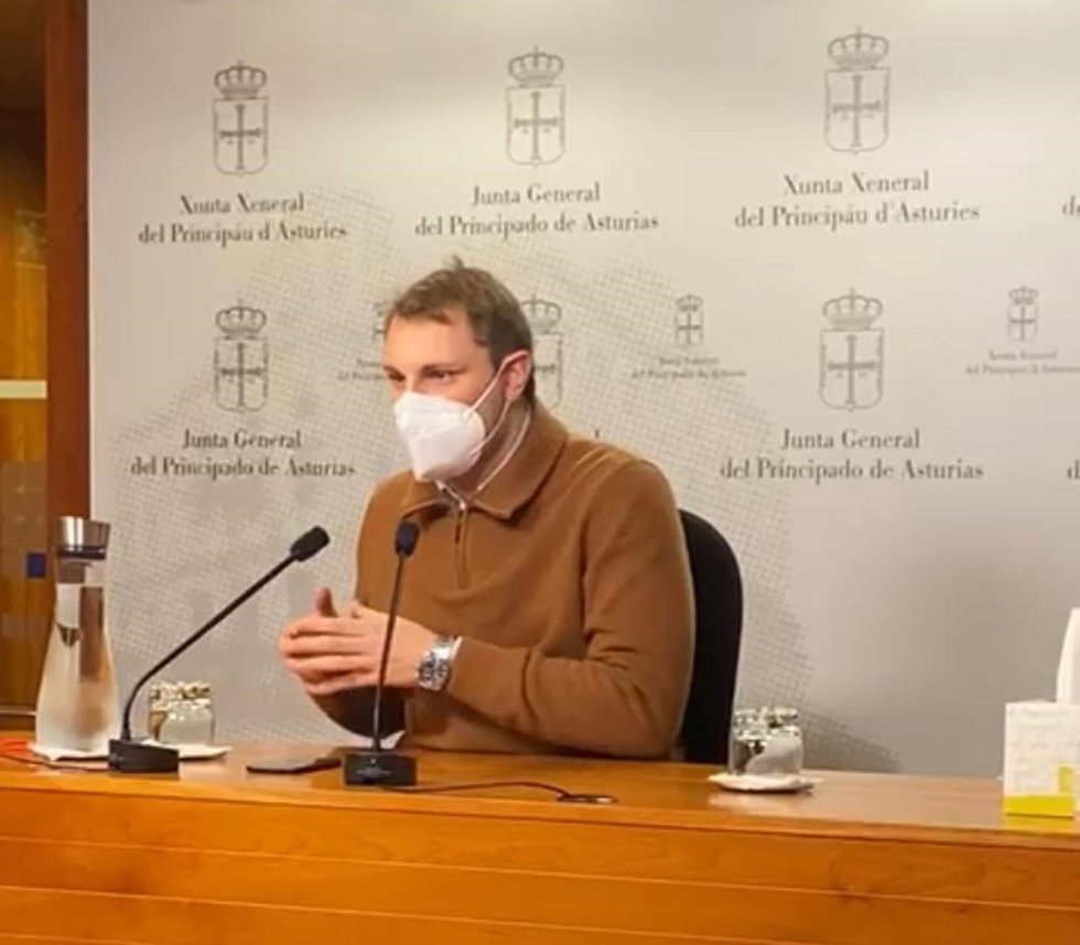 Adrián Pumares