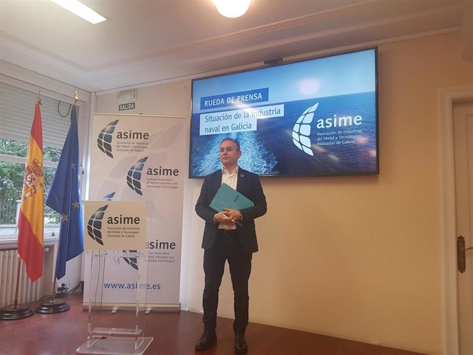 El secretario general de Asime, Enrique Mallón, antes de la rueda de prensa