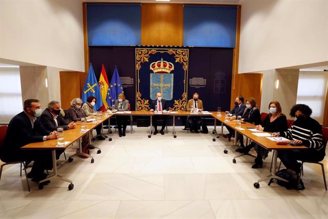 Reunión en Presidencia sobre las nuevas medidas frente a la COVID-19 en Asturias