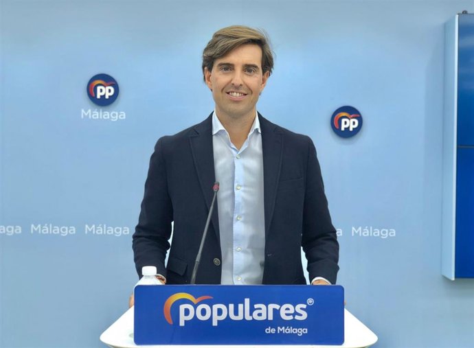 Archivo - El vicesecretario de Comunicación del PP, el malagueño Pablo Montesinos, en rueda de prensa.