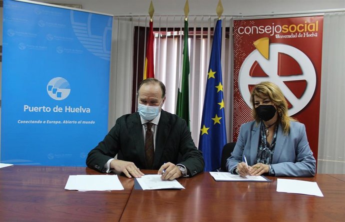 Acuerdo entre el Consejo Social de la UHU y el Puerto de Huelva.