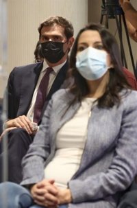 Ex cargos de Cs censuran que Arrimadas "ataque" a Rivera cuando "nunca protestó" en el pasado por los pactos con el PP