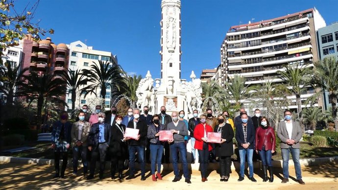 Presentación de avales de Alejandro Soler en Luceros