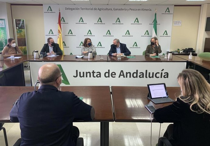 Carmen Crespo en su reunión con Hortyfruta