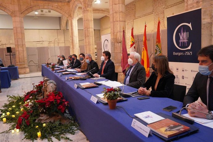 Mañueco, en la reunión del Patronato de la Fundación VIII Centenario de la Catedral de Burgos.