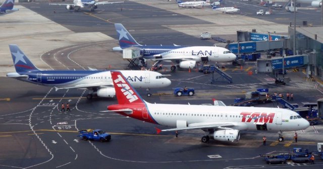 Archivo - Imagen del aeropuerto de Lima, en Perú.