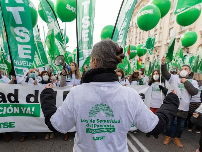 Enfermeras manifestándose