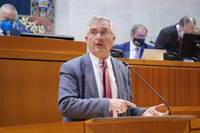 Archivo - El consejero de Agricultura, Joaquín Olona.