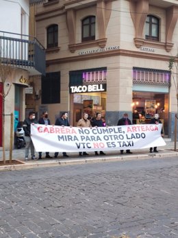 Protesta de Élite Taxi en la Campana