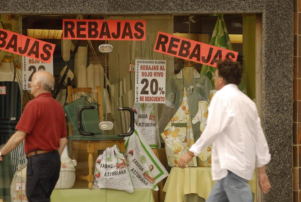 Archivo - Rebajas en Asturias