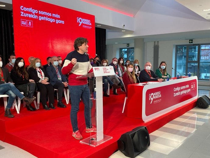 Archivo - Eneko Andueza, en el Congreso del PSE-EE de Álava