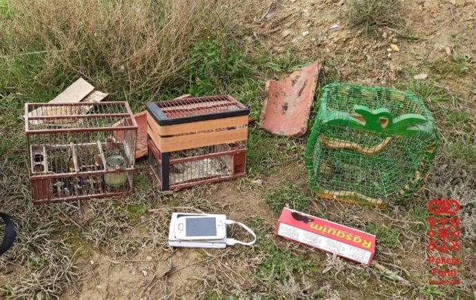 Dos Personas, Denunciadas En Carcastillo Por Cazar Aves Con Procedimientos Prohibidos