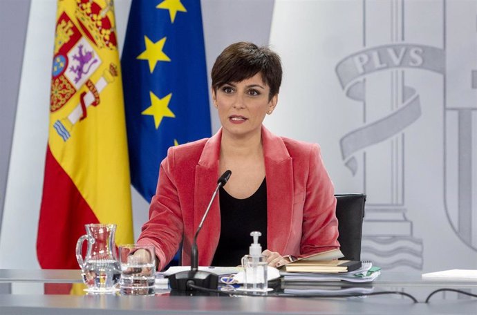 La ministra Portavoz, Isabel Rodríguez, comparece tras la reunión del Consejo de Ministros en Moncloa, a 28 de diciembre de 2021, en Madrid (España).