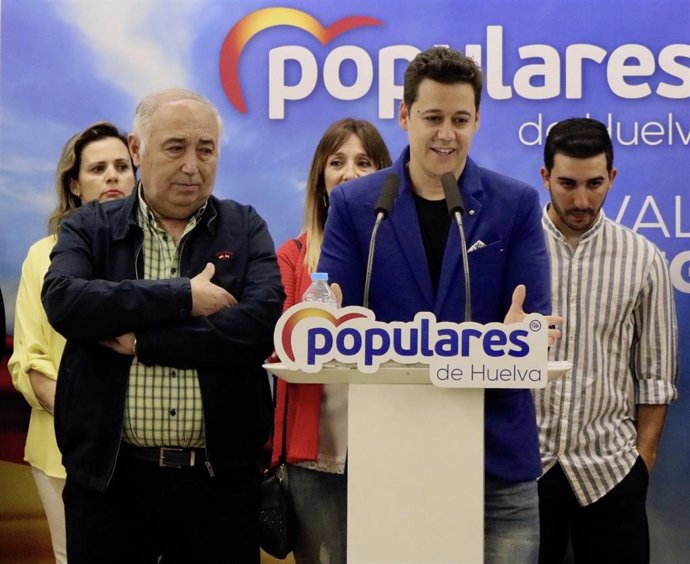El portavoz municipal del PP en el Ayuntamiento de Manzanilla (Huelva), Javier Serrano.
