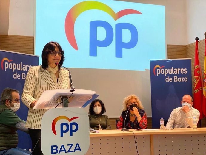 La presidenta Local del PP de Baza (Granada), María José Martín.