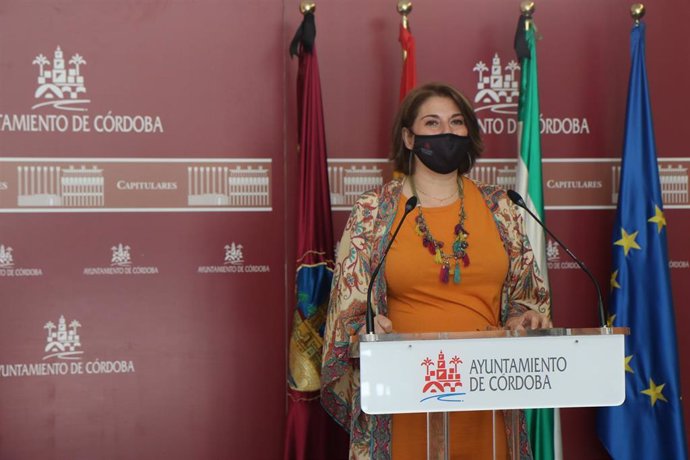 Archivo - La teniente de alcalde delegada de Servicios Sociales y Mayores del Ayuntamiento de Córdoba, Eva Contador.